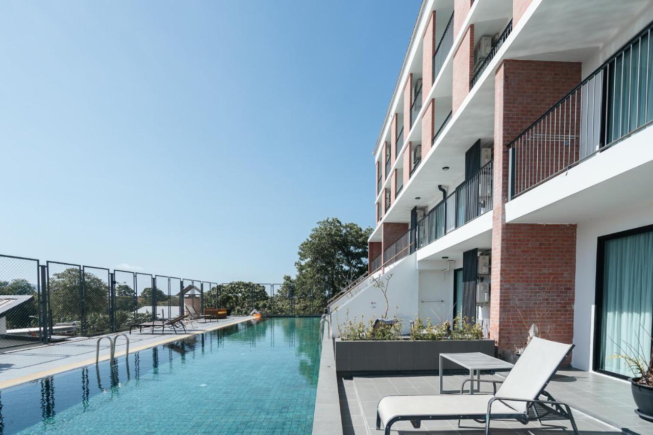 Marina House Muaythai Ta-Iad Phuket Csalong Kültér fotó
