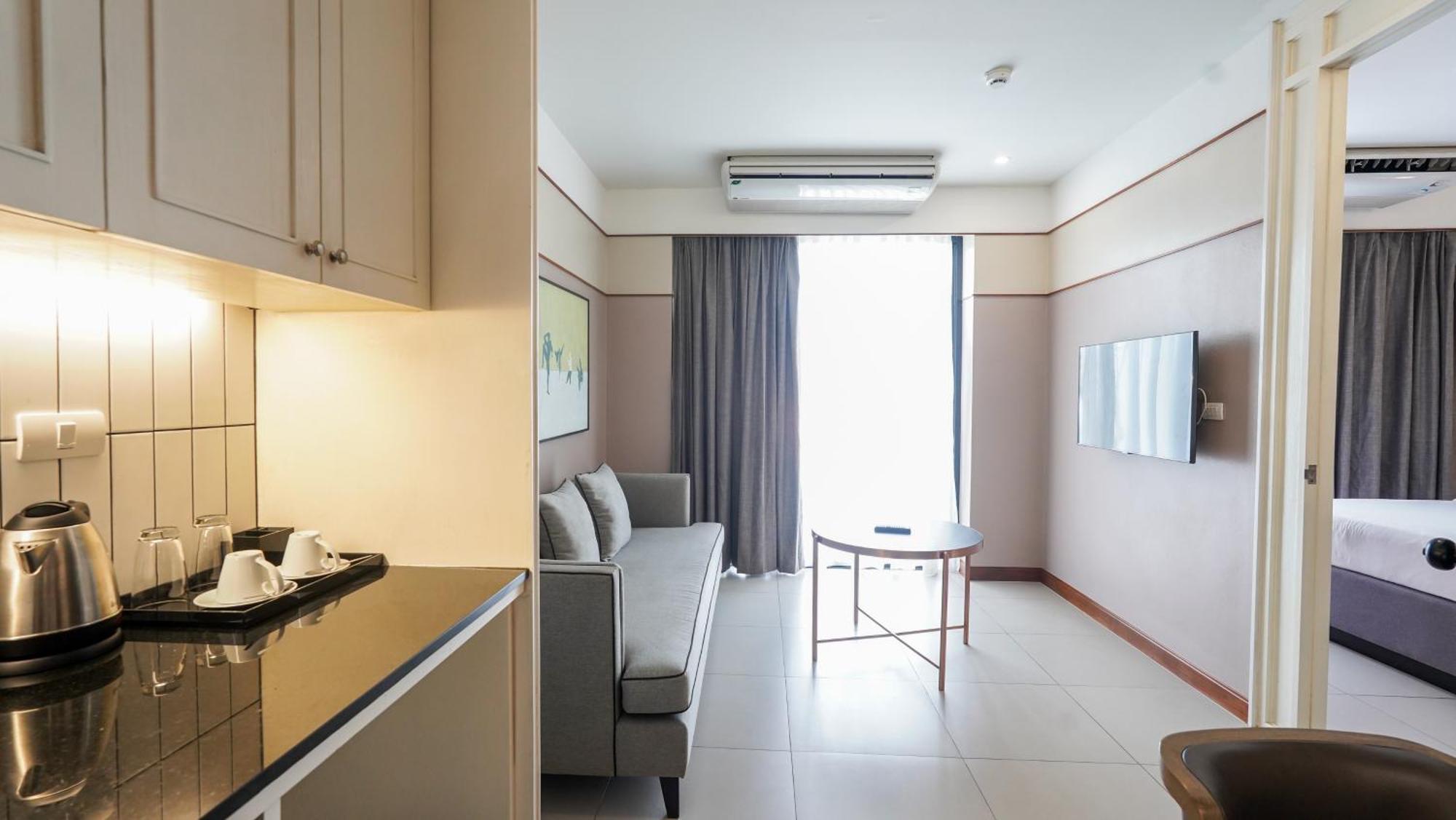 Marina House Muaythai Ta-Iad Phuket Csalong Kültér fotó